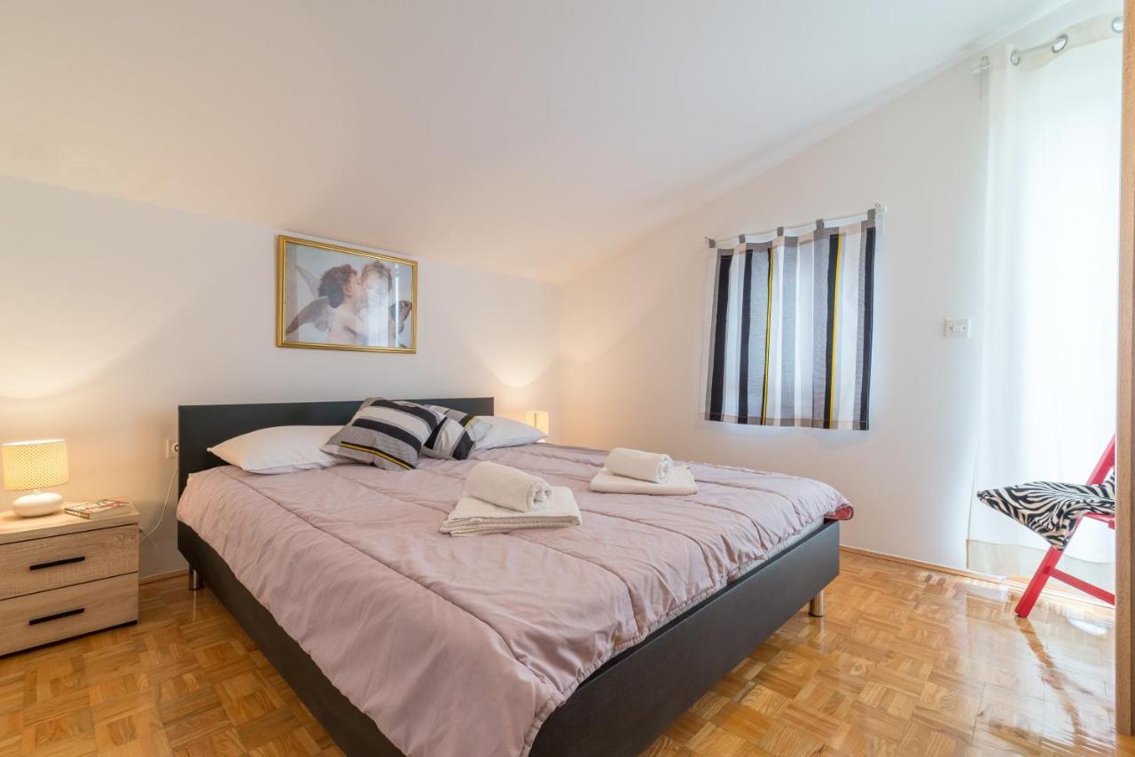Apartments Bepina Biograd Na Moru Eksteriør billede